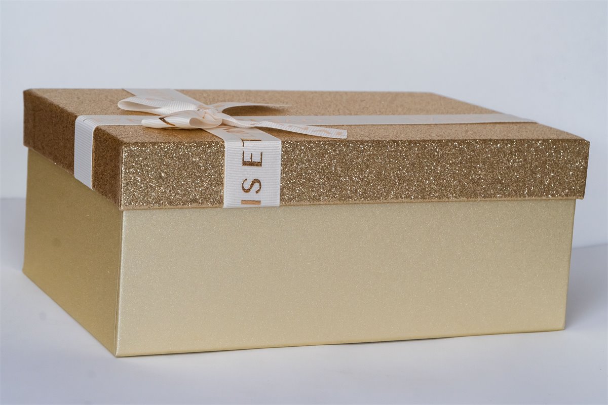 Caja dorada premium | Almacen Floral