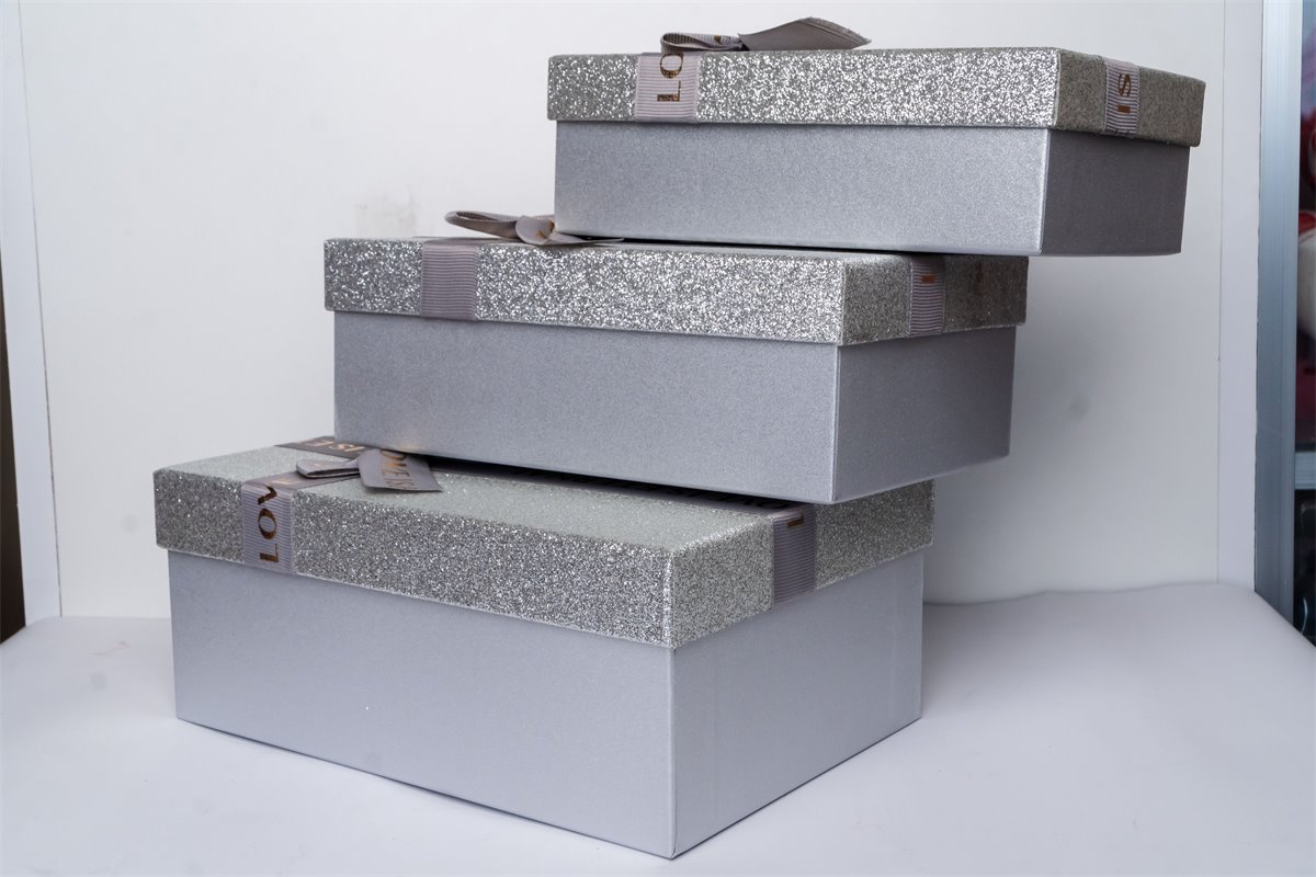 Caja plateada premium | Almacen Floral