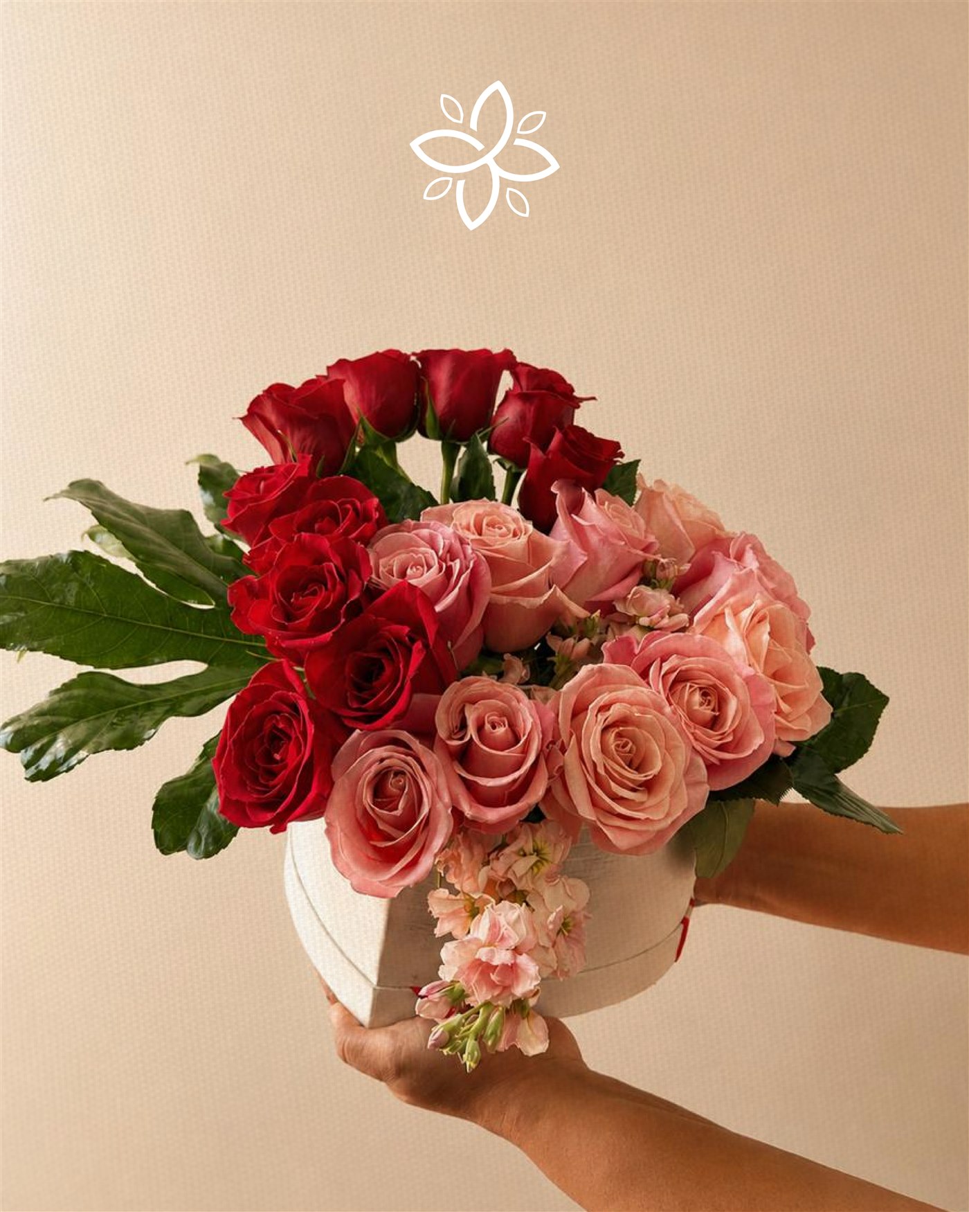 Portada visual del catalogo de Almacen Floral.